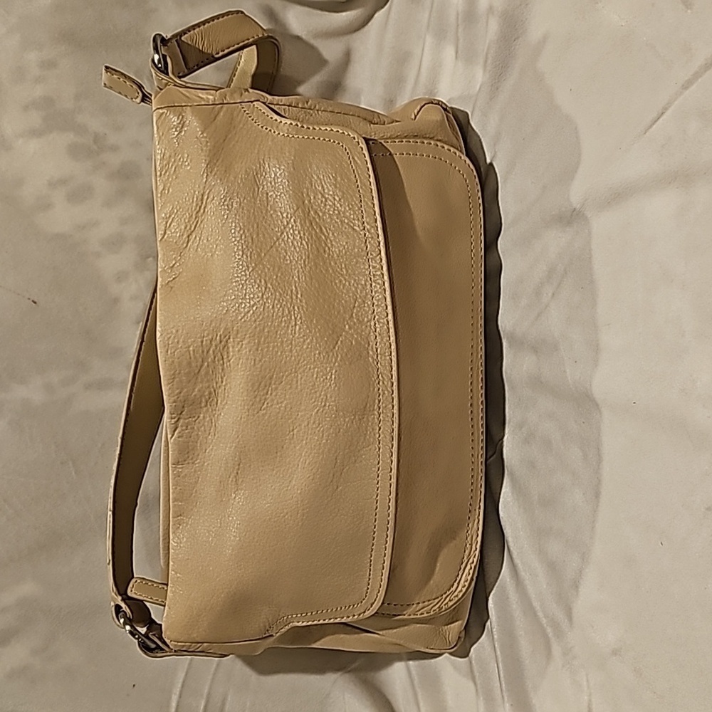 St Johns Bay leather shoulder bag cream very good condition